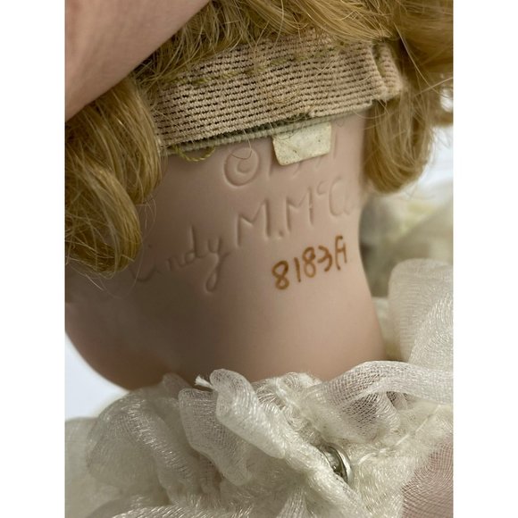 Doll 1991 Cindy M. McClure 9” Porcelain Crying curly blonde Vintage - Picture 7 of 10